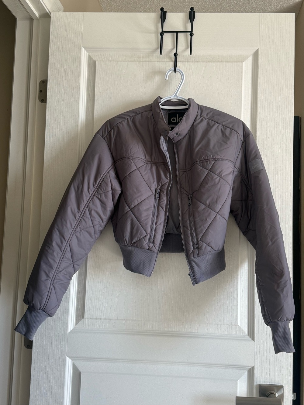 ALO Yoga Cropped Bomber Jacket - Taupe Gray